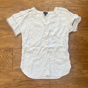 Talbots Lace Trim Split Neck Top Size XS White Short Sleeve